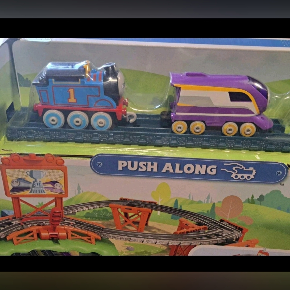 Thomas & Friends Push Along Train Set - RACE FOR SODOR CUP - Picture 3 of 5